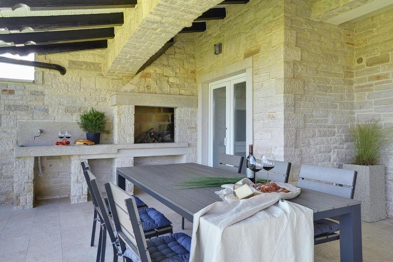 Villa Paradiso - image 19