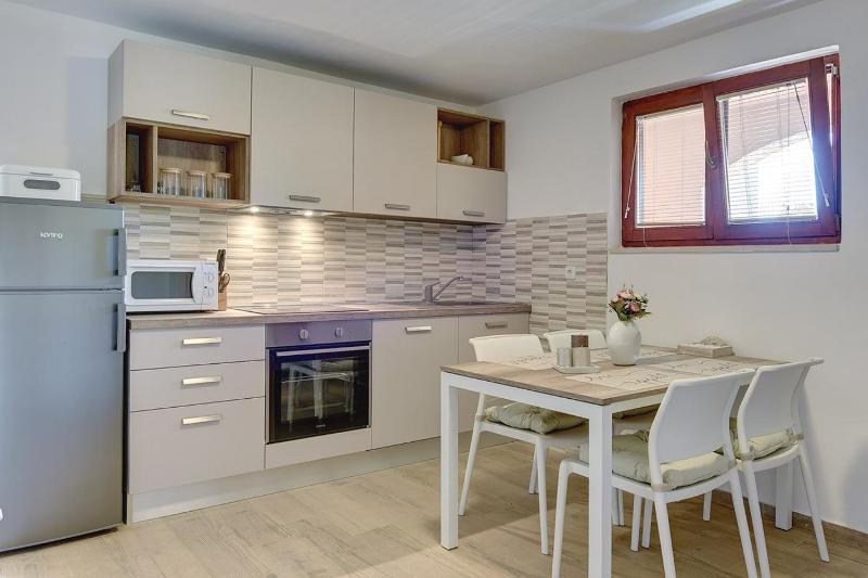 Apartments Jela - image 11
