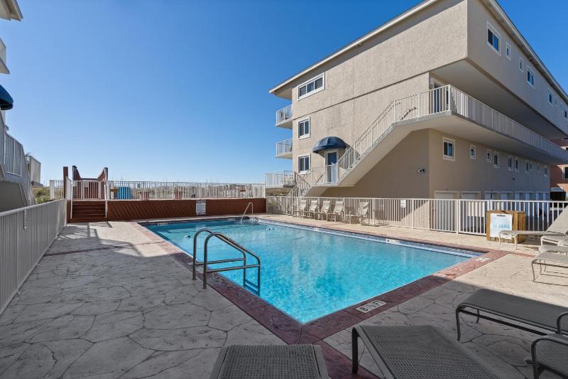 Starboard Village Unit 612 - image 17