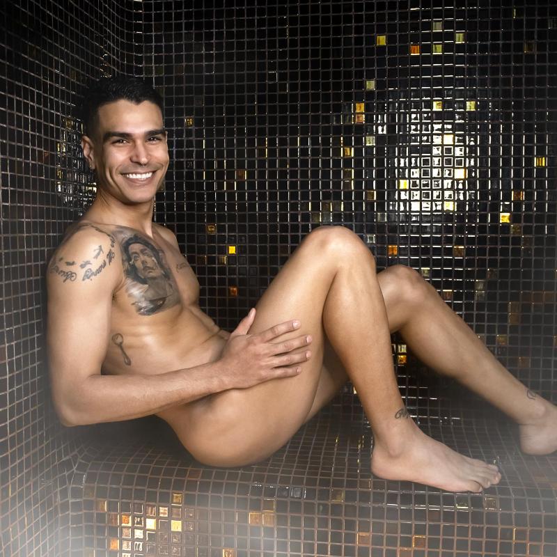 Elite Hotel - Gay Men Only - image 17
