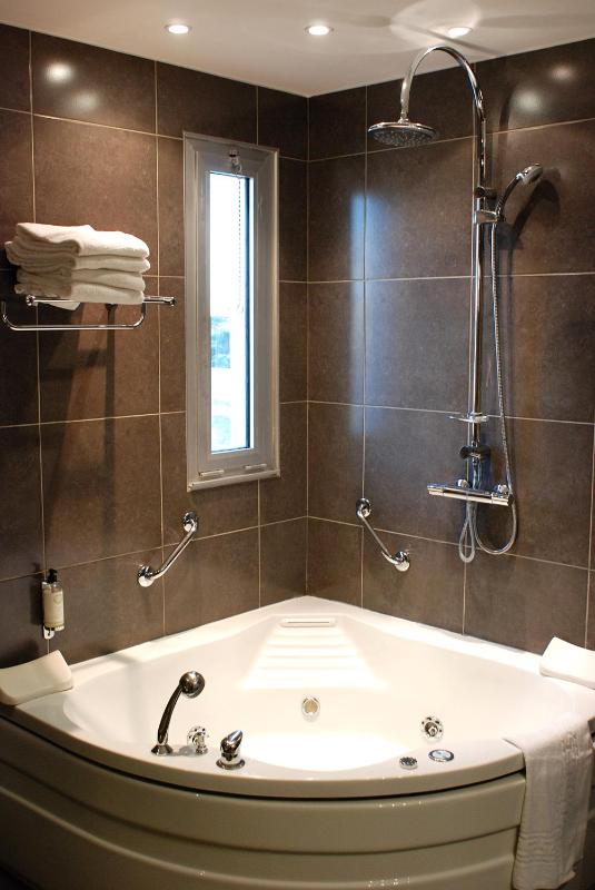 Logis Hotel NIMOTEL - image 36