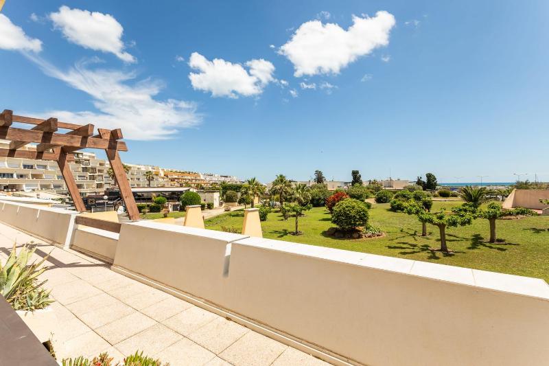Emeraude Port Nature Sea and garden views in the heart of the Cap dAgde - image 15