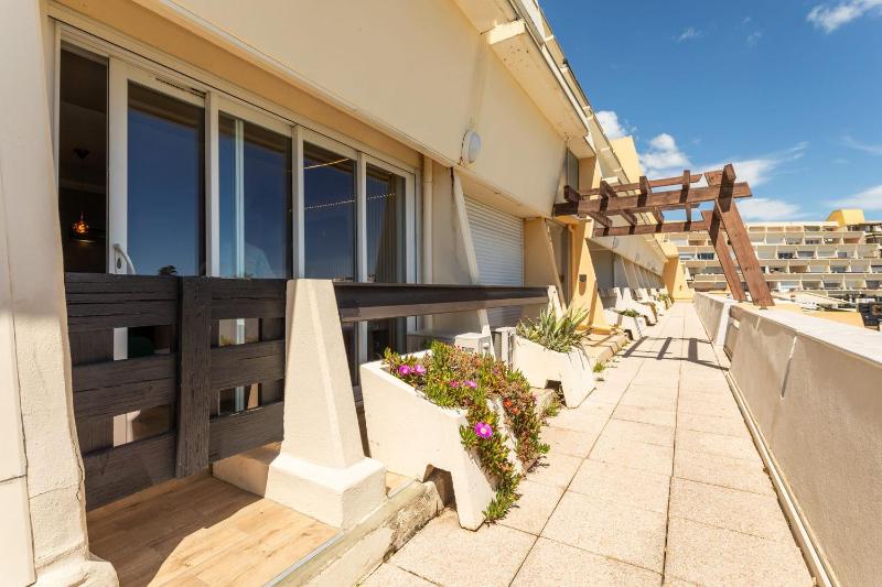 Emeraude Port Nature Sea and garden views in the heart of the Cap dAgde - image 3