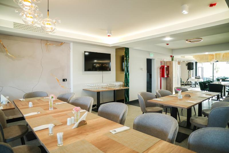 Hotel Poem Eforie Nord - Roof Top Pool & Panoramic Sea View - image 40