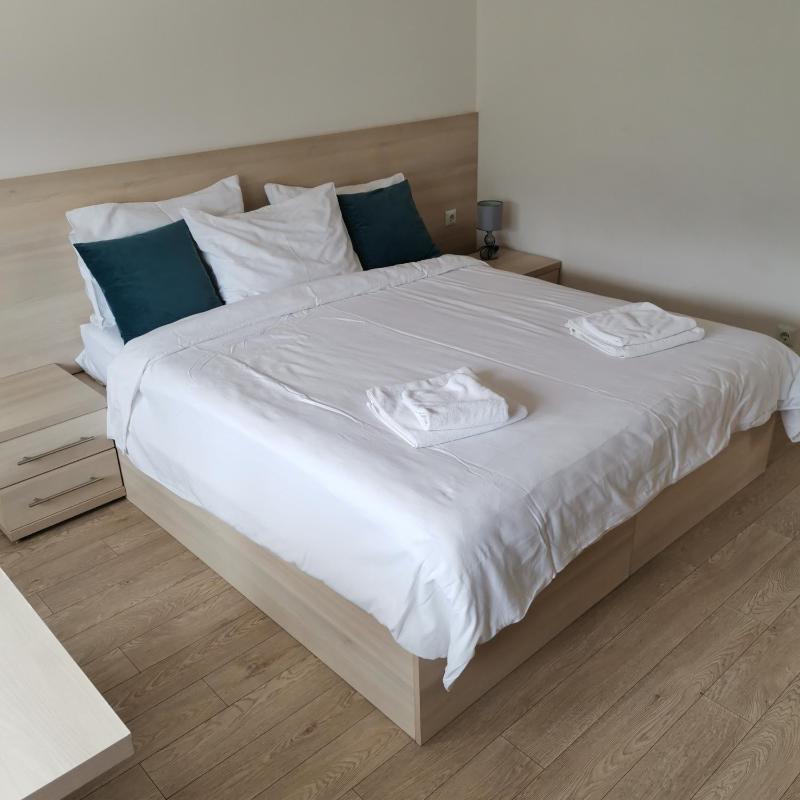 Studio Apartment image 1