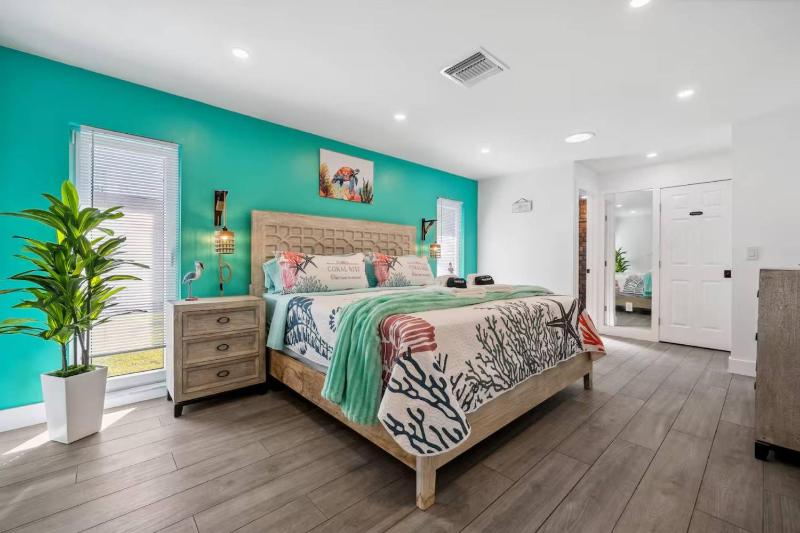 The Tropical Retreat - image 8