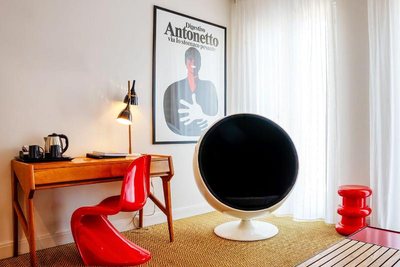Classic Double or Twin Room image 1