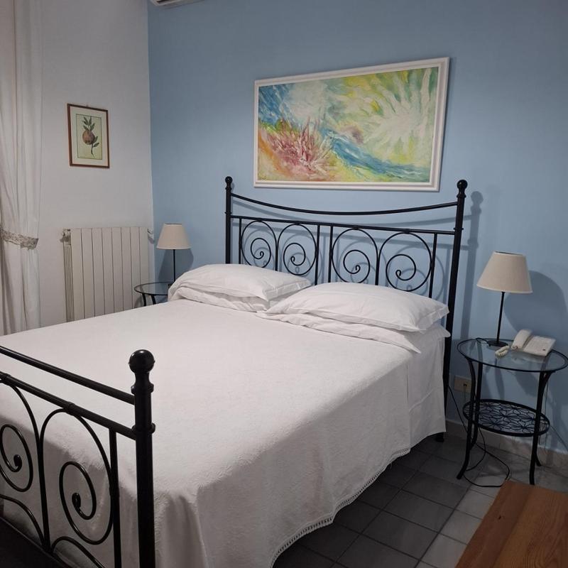 Double or Twin Room with Balcony image 3