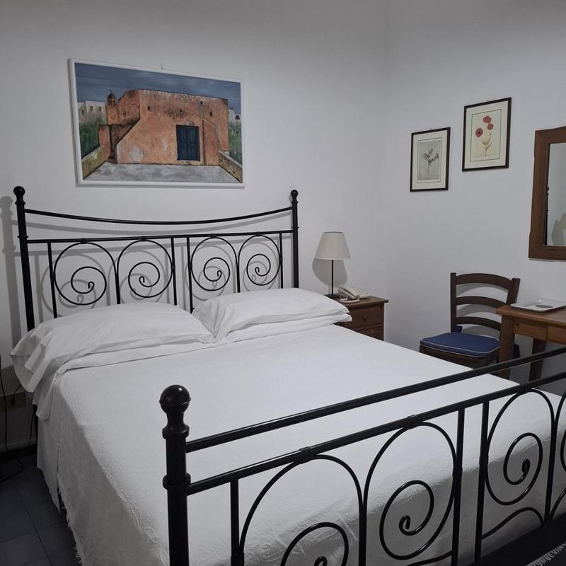 Double or Twin Room with Balcony image 2