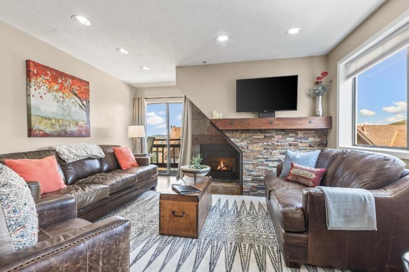 Village Loft 31 at Park City Mountain by SkyRun Park City - image 1