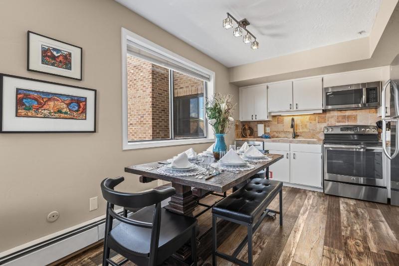 Village Loft 31 at Park City Mountain by SkyRun Park City - image 38