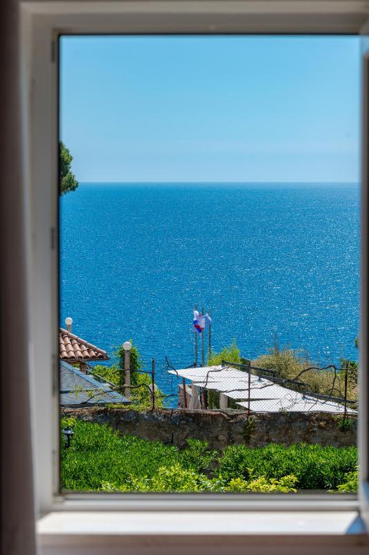 Two-Bedroom Apartment with Balcony and Sea View image 2