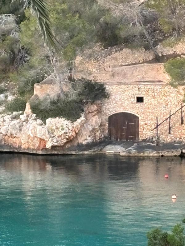 Double Room with Sea View image 4
