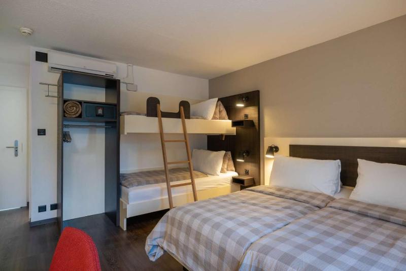 Quadruple Room with Air Conditioning image 4