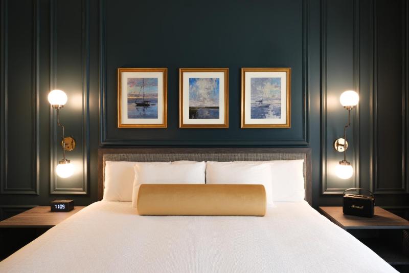 King Room image 2