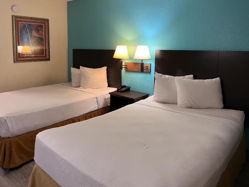 Double Room - Disability Access - Non-Smoking image 3