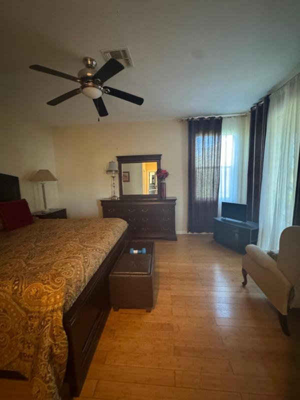 Lakeview House Naples - image 8