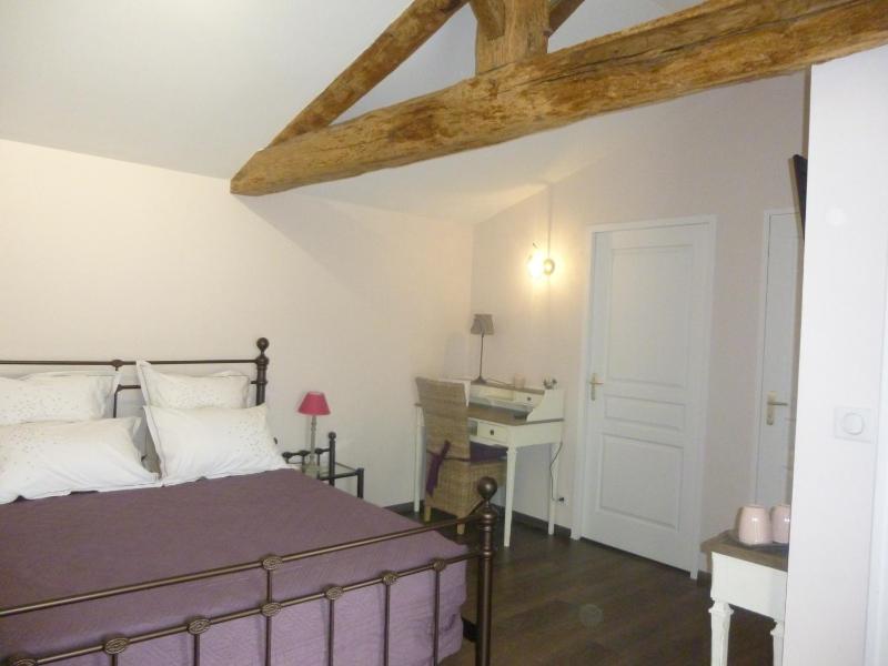 Large Double Room image 4