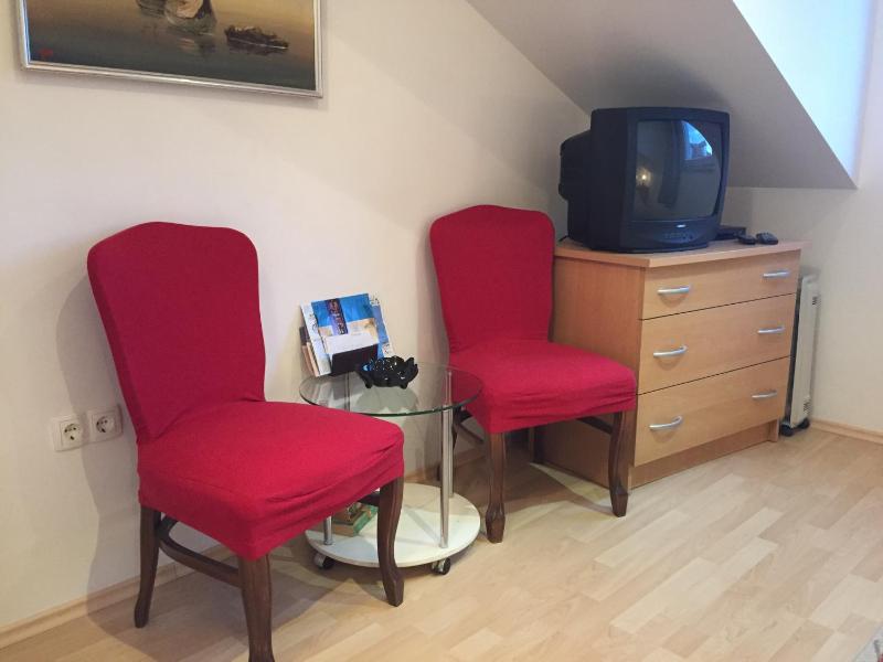 Room-Loft image 3