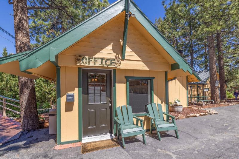 Big Bear Lakefront Lodge - image 14