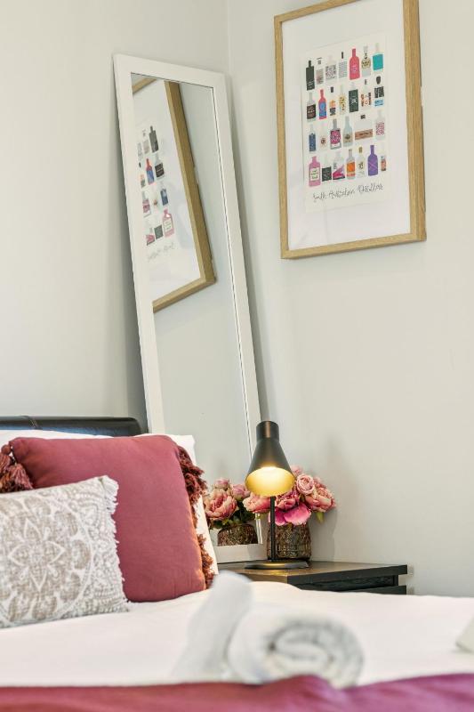 Tulip - The Urban Elegance - image 3