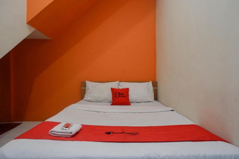 RedDoorz near Majapahit Semarang 2 - image 1