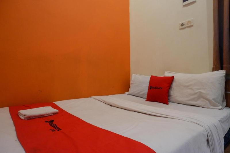 RedDoorz near Majapahit Semarang 2 - image 10