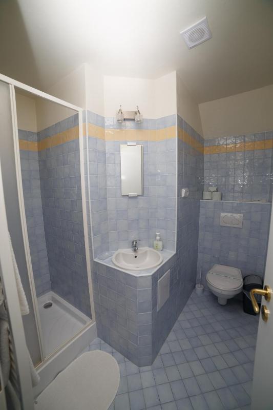 Two-Bedroom House image 4