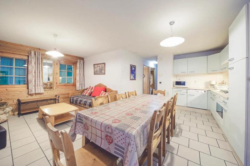 Appartement spacieux à Châtel 120 m² avec terrasse privée - image 2