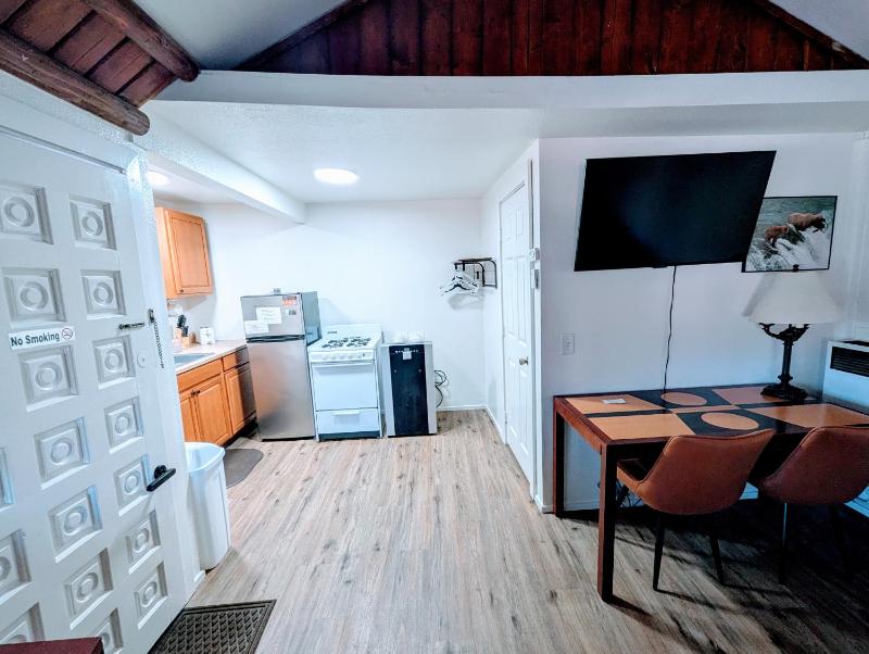 Fox n Bear Cottages Big Bear - image 34