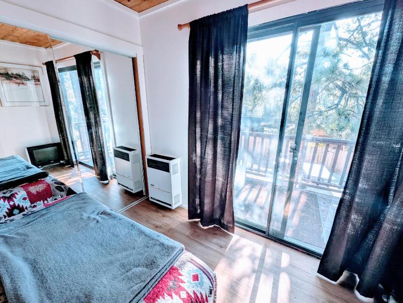 Fox n Bear Cottages Big Bear - image 32