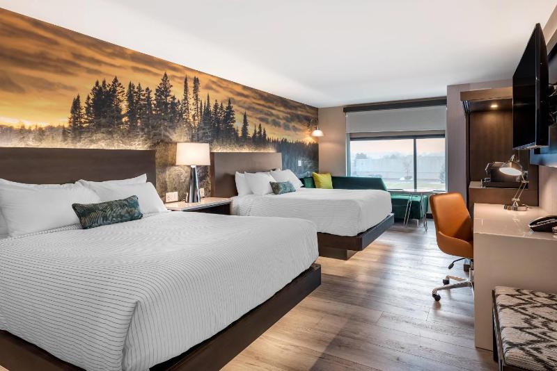 Queen Room with Two Queen Beds - Non-Smoking image 1