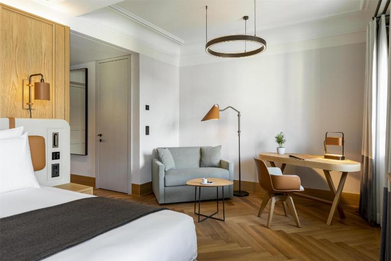 Superior Room image 3