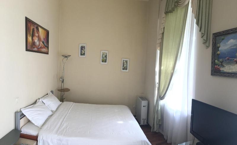 Kiev Centre Apartments - image 15