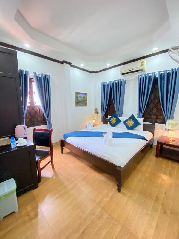 Luangprabang Singharat Place 2 - image 1