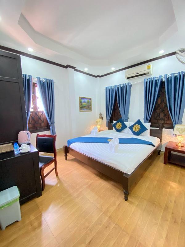 Luangprabang Singharat Place 2 - image 7