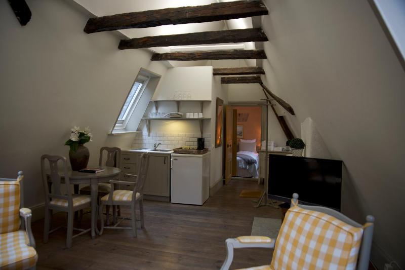 Suite image 3