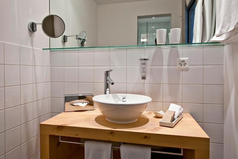 Double Room image 2