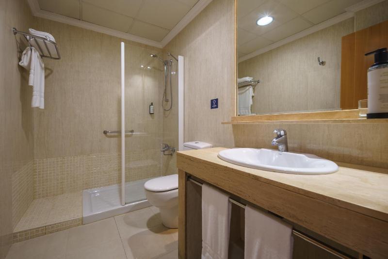 Single Room image 3