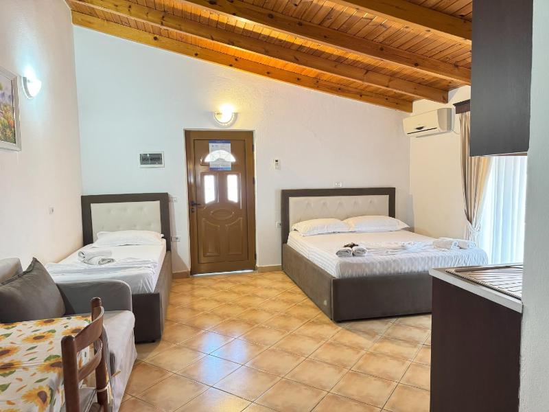 Garden Villa Veli - image 16