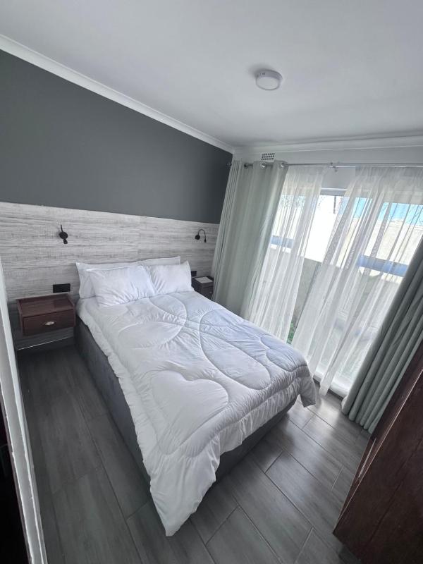 lush apartments - image 7