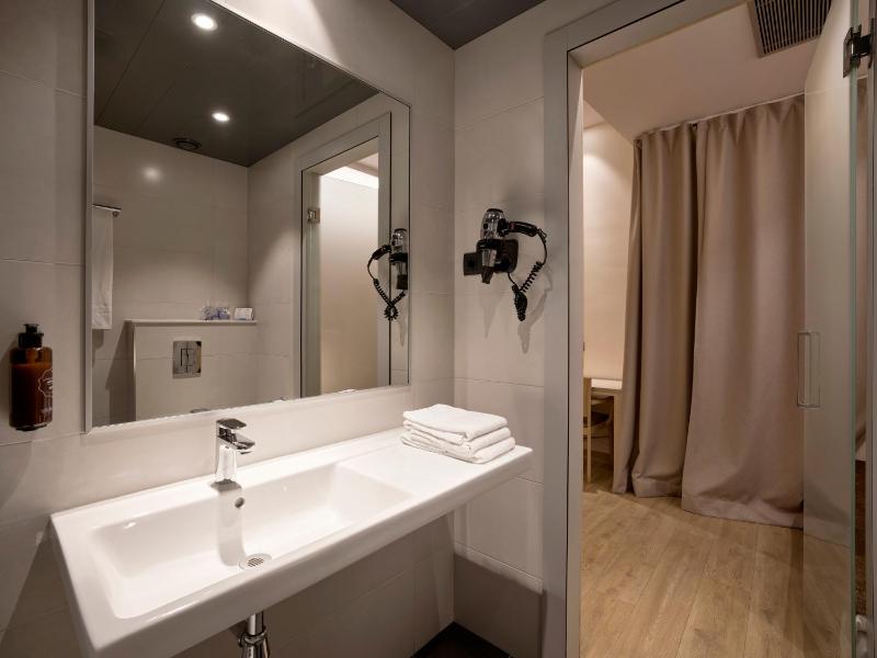 Double or Twin Room image 1