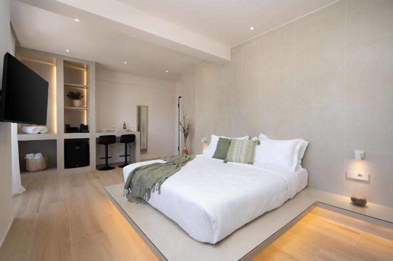 Selected Suites - image 2