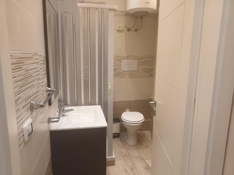 Single Room image 3