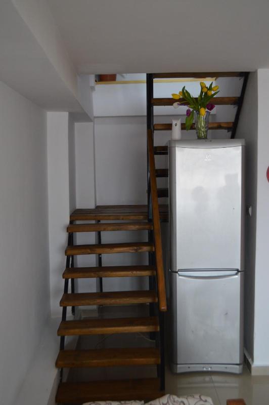 One-Bedroom Apartment image 4