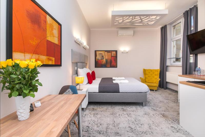 Deluxe Double Room image 4