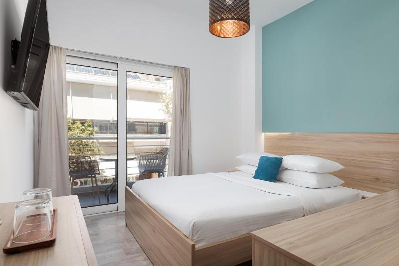 Budget Double Room image 4