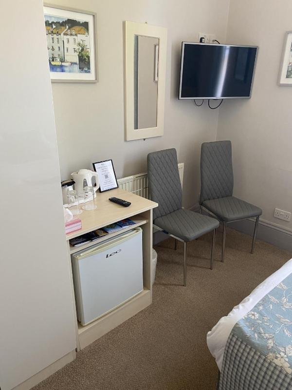 Superior Double Room image 4