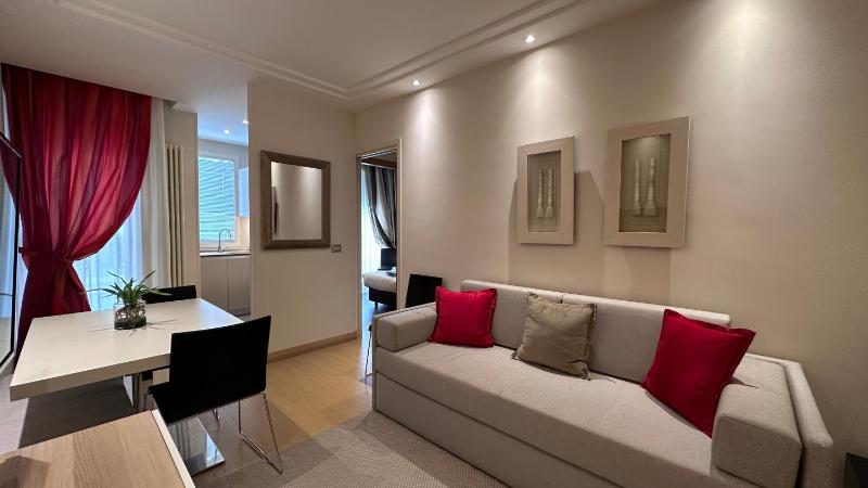 Superior Apartment image 3