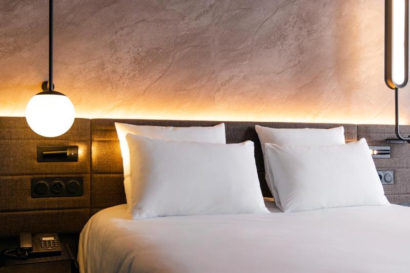 Superior Double Room image 4